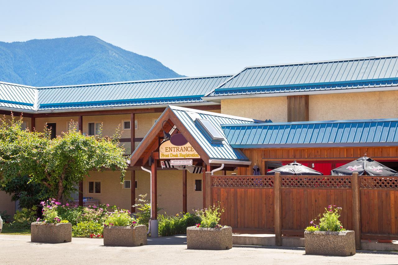The Lodge At Arrow Lakes Nakusp Exterior foto